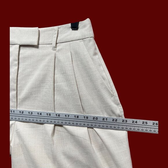 Worthington - Women's Mid-Rise 8.5" Inseam City Short - Beige - 8 - Picture 4 of 14